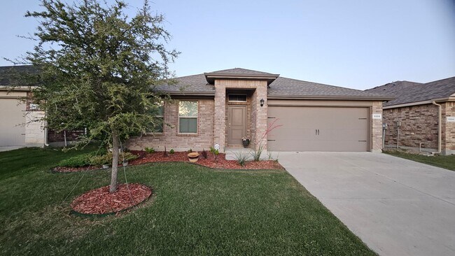 9208 Castorian Dr in Fort Worth, TX - Building Photo - Building Photo