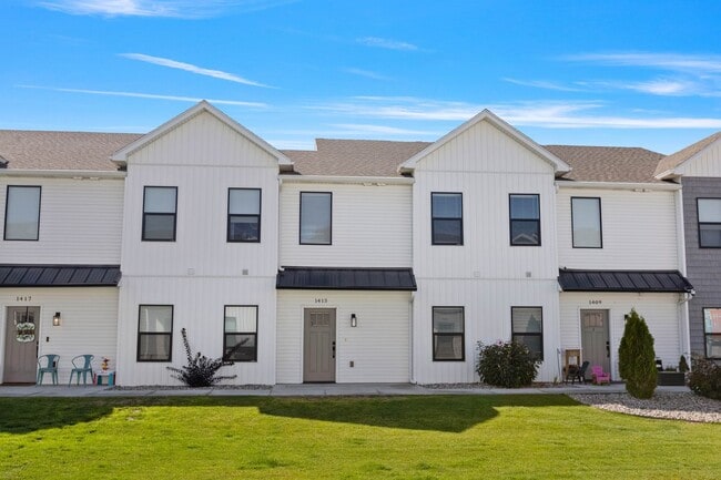 property at 1413 Pinecrest Trl