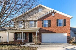 10172 Morning Light Dr in Avon, IN - Building Photo