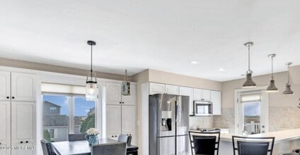 104 Catherine Ln in Stafford Township, NJ - Building Photo - Building Photo