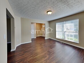 227 Merriston Cir in Delaware, OH - Building Photo - Building Photo