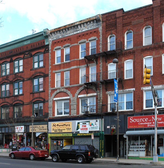 366 High St in Holyoke, MA - Building Photo - Building Photo