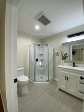 11941 S Della Ln, Unit Room 4 in Garden Grove, CA - Building Photo - Building Photo