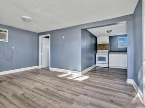 731 W Hull St, Unit 912 S Armstrong st. in Denison, TX - Building Photo - Building Photo