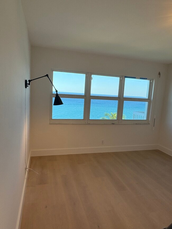 1069 Hillsboro Mile, Unit 801 in Hillsboro Beach, FL - Building Photo - Building Photo