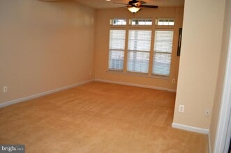 303 Monroe Point Dr in Colonial Beach, VA - Building Photo - Building Photo