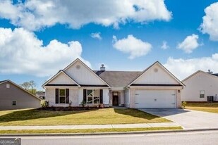 902 River Mist Cir