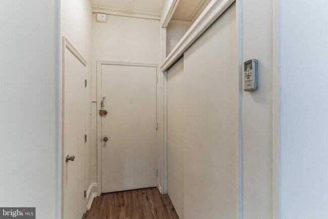 404 S 22nd St in Philadelphia, PA - Building Photo - Building Photo