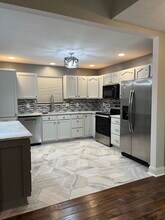 11008 Thornton Dr in Knoxville, TN - Building Photo - Building Photo