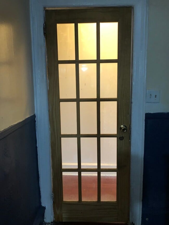 property at 4804 N Broad St