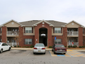 Mallard Lake Apartments in Lagrange, GA - Building Photo - Building Photo