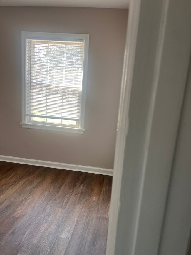 3413 Linwood Ave in Louisville, KY - Building Photo - Building Photo