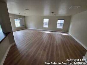 10822 Butterfly Flat in San Antonio, TX - Building Photo - Building Photo