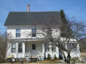 602 Western Ave in Henniker, NH - Building Photo