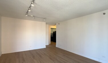 1212 N Dearborn St in Chicago, IL - Foto de edificio - Building Photo