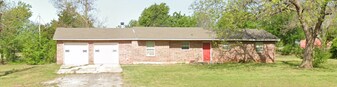 9521 D J L Dr in Jones, OK - Building Photo
