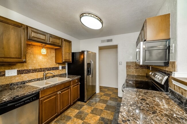 property at 2850 Canary Ln