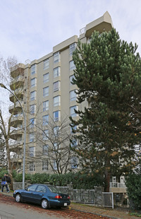 Wiltshire Heights in New Westminster, BC - Building Photo - Building Photo