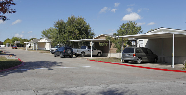 Dessau Fountain Estates in Austin, TX - Building Photo - Building Photo