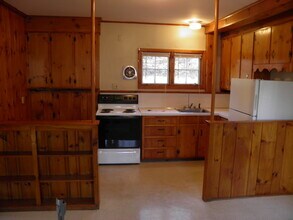 47 Spring St, Unit Apt1B in Keene, NH - Foto de edificio - Building Photo