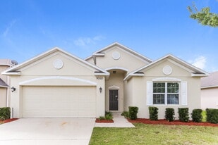 5060 Magnolia Valley Dr in Jacksonville, FL - Building Photo