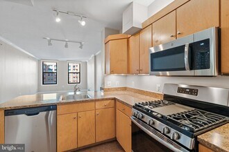 631 D St NW, Unit 1037 in Washington, DC - Building Photo - Building Photo
