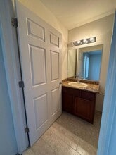 8471 Towne Center Cir in Warren, MI - Building Photo - Building Photo