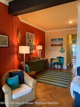 33 Broadway in Ocean Grove, NJ - Building Photo - Building Photo