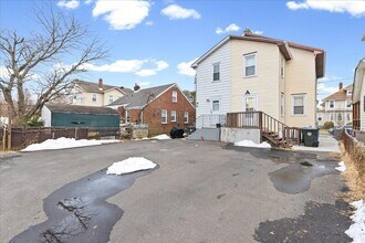 505 Wood St in Burlington, NJ - Building Photo - Building Photo