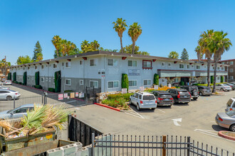 Arcadia Apartments in Sacramento, CA - Building Photo - Primary Photo