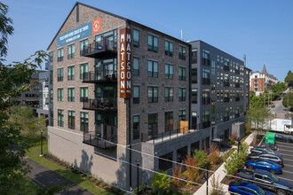 Matson Mill in Conshohocken, PA - Foto de edificio - Building Photo