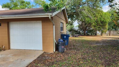 4518 Yorkshire Ave in Spring Hill, FL - Building Photo - Building Photo