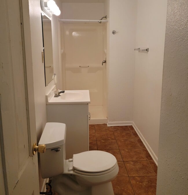 property at 304 S Cottage St