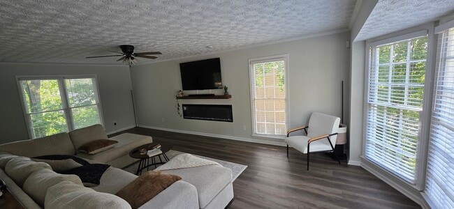 property at 4815 Old Field Dr NE