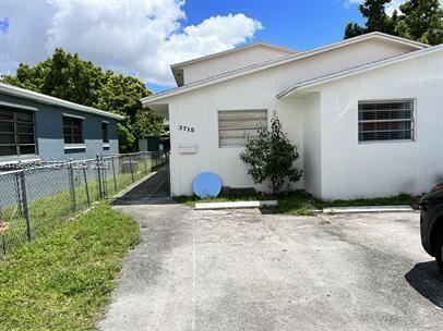 3715 SW 91 Ave in Miami, FL - Building Photo - Building Photo