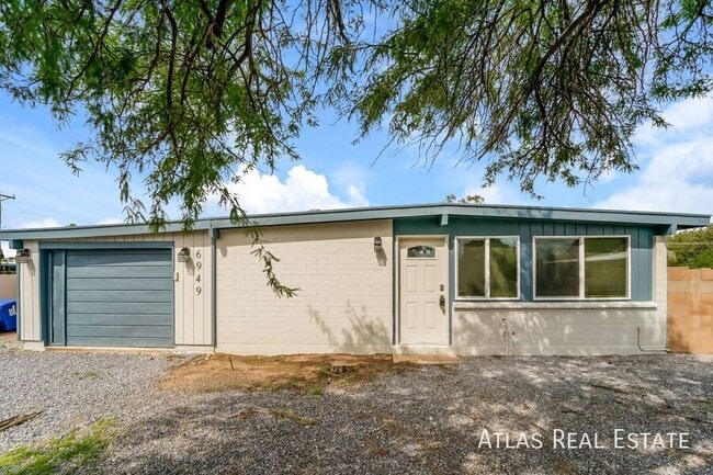 6949 E Casey Pl in Tucson, AZ - Building Photo - Building Photo