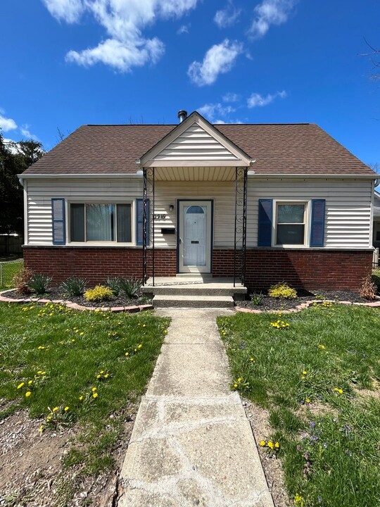 2949 Pontiac St in Columbus, OH - Foto de edificio