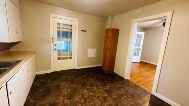 223 10th Ave SW in Aberdeen, SD - Building Photo - Building Photo