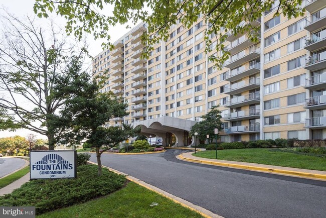 301 N Beauregard St, Unit 301 in Alexandria, VA - Foto de edificio - Building Photo