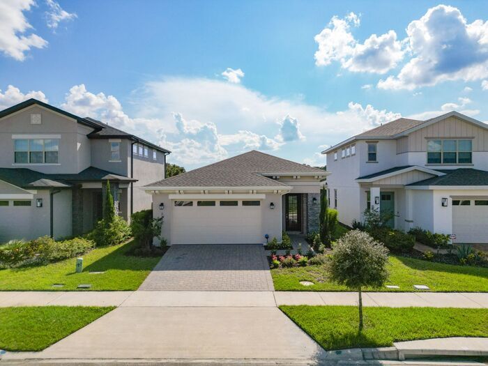 3200 Oxbow Ct in St. Cloud, FL - Building Photo