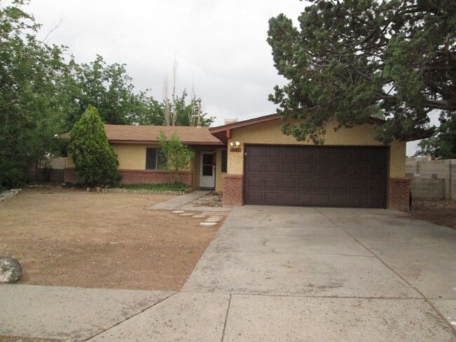 property at 5004 Homestead Trail NW