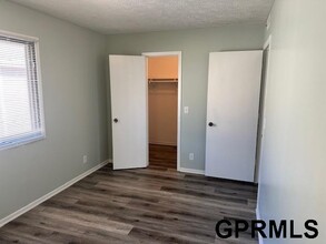 1704 Wayne St in Bellevue, NE - Building Photo - Building Photo