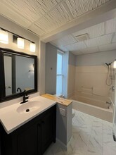 1227 E Chestnut St in Lancaster, OH - Building Photo - Building Photo