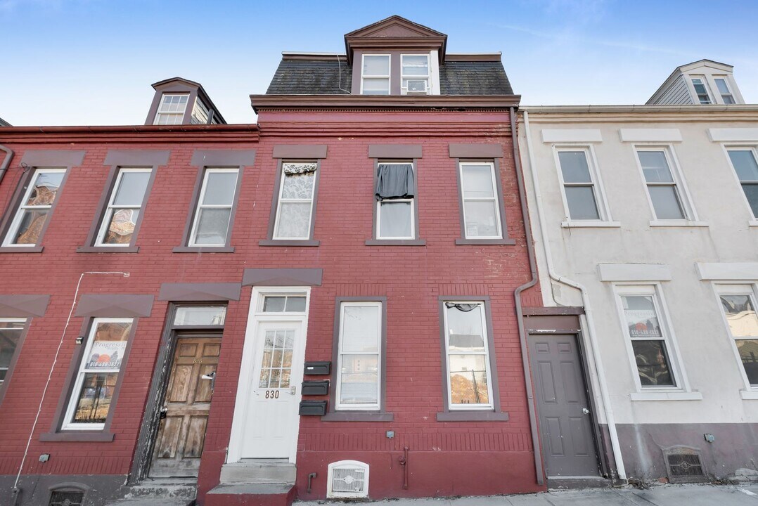 830 Chestnut St in Allentown, PA - Building Photo