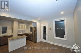 571-571 McLeod St in Ottawa, ON - Building Photo - Building Photo
