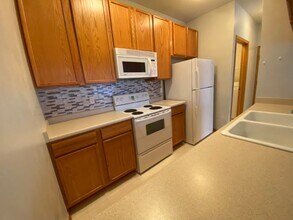 1380 SE Florence Dr in Waukee, IA - Building Photo - Building Photo