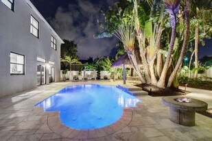 6298 Sand Hills Cir in Greenacres, FL - Building Photo