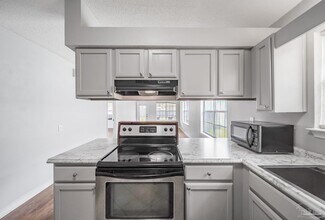 4014 Glenway Dr in Pensacola, FL - Building Photo - Building Photo