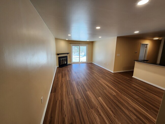 33 Cypress Ct in Trenton, NJ - Building Photo - Building Photo