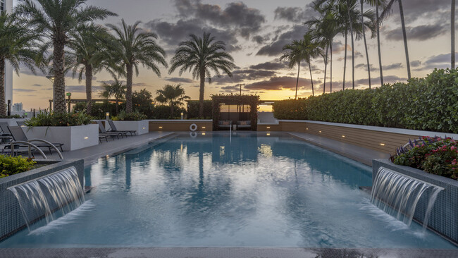 Maizon Brickell in Miami, FL - Foto de edificio - Building Photo